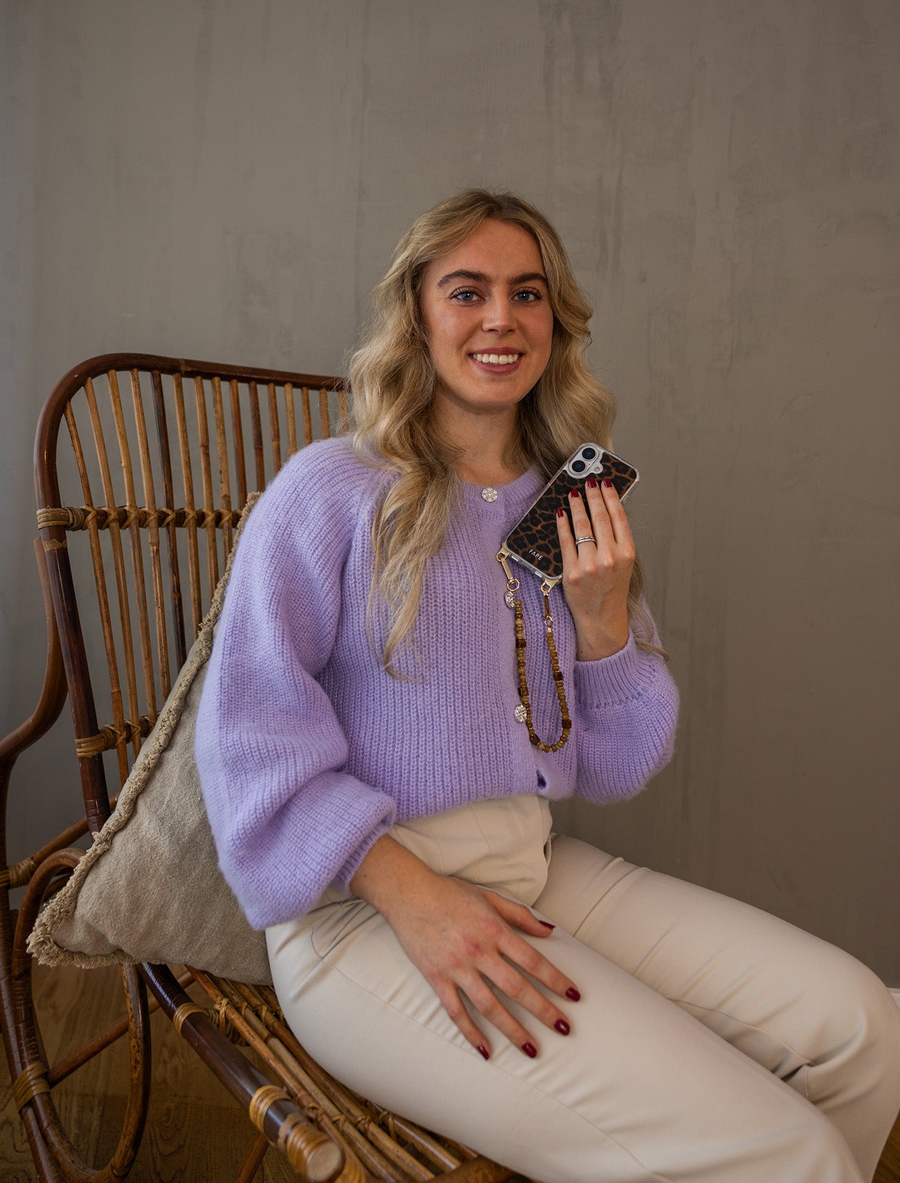 Handykette Malea - Golden Ember Kollektion