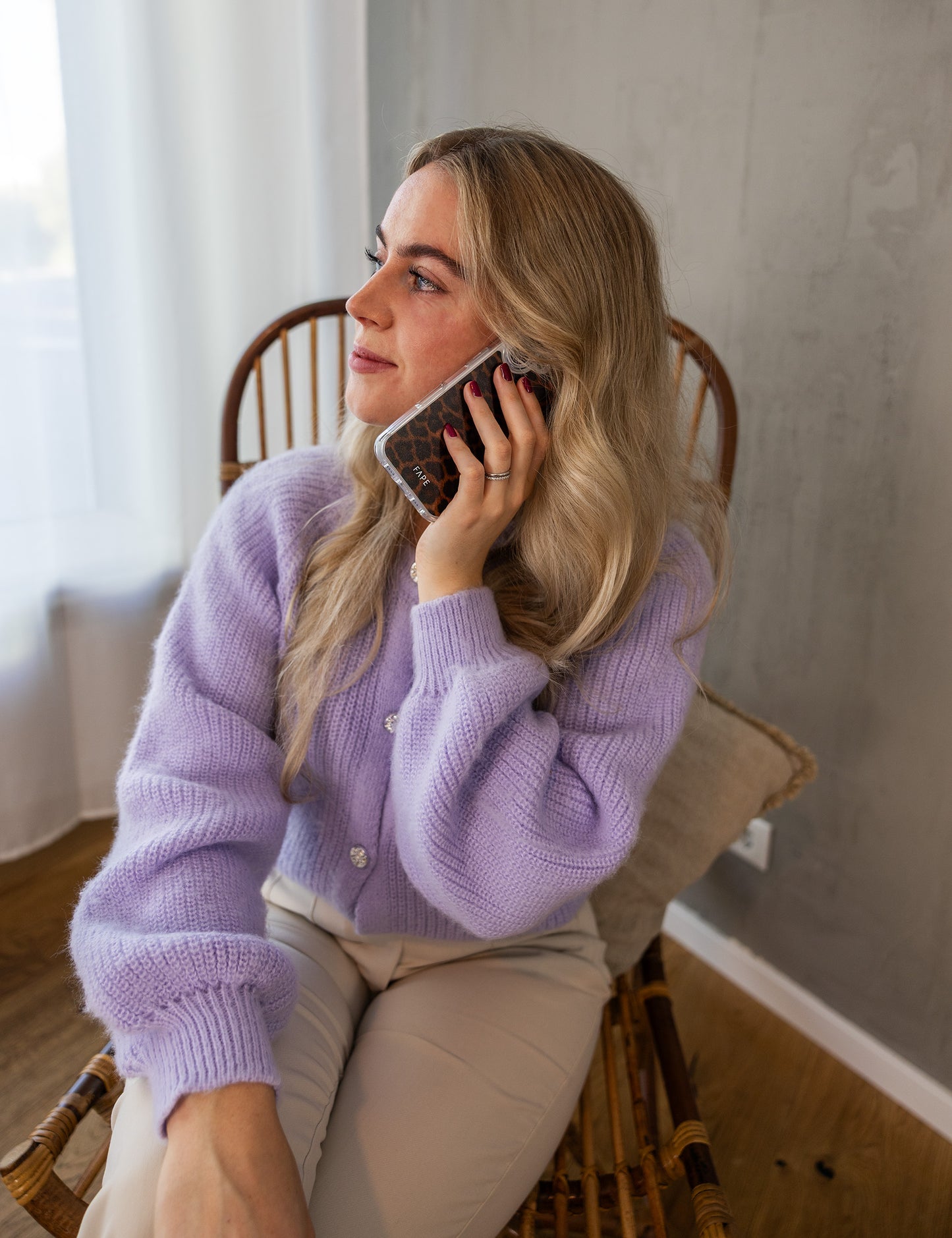 Handyhülle Wild Grace mit abnehmbaren Ösen - leoprint