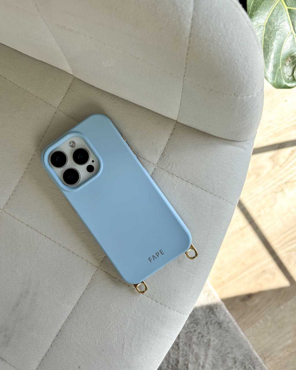 ClickLock™ Case golden details POWDER BLUE