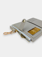 Clip Bag aus veganem Leder GREY