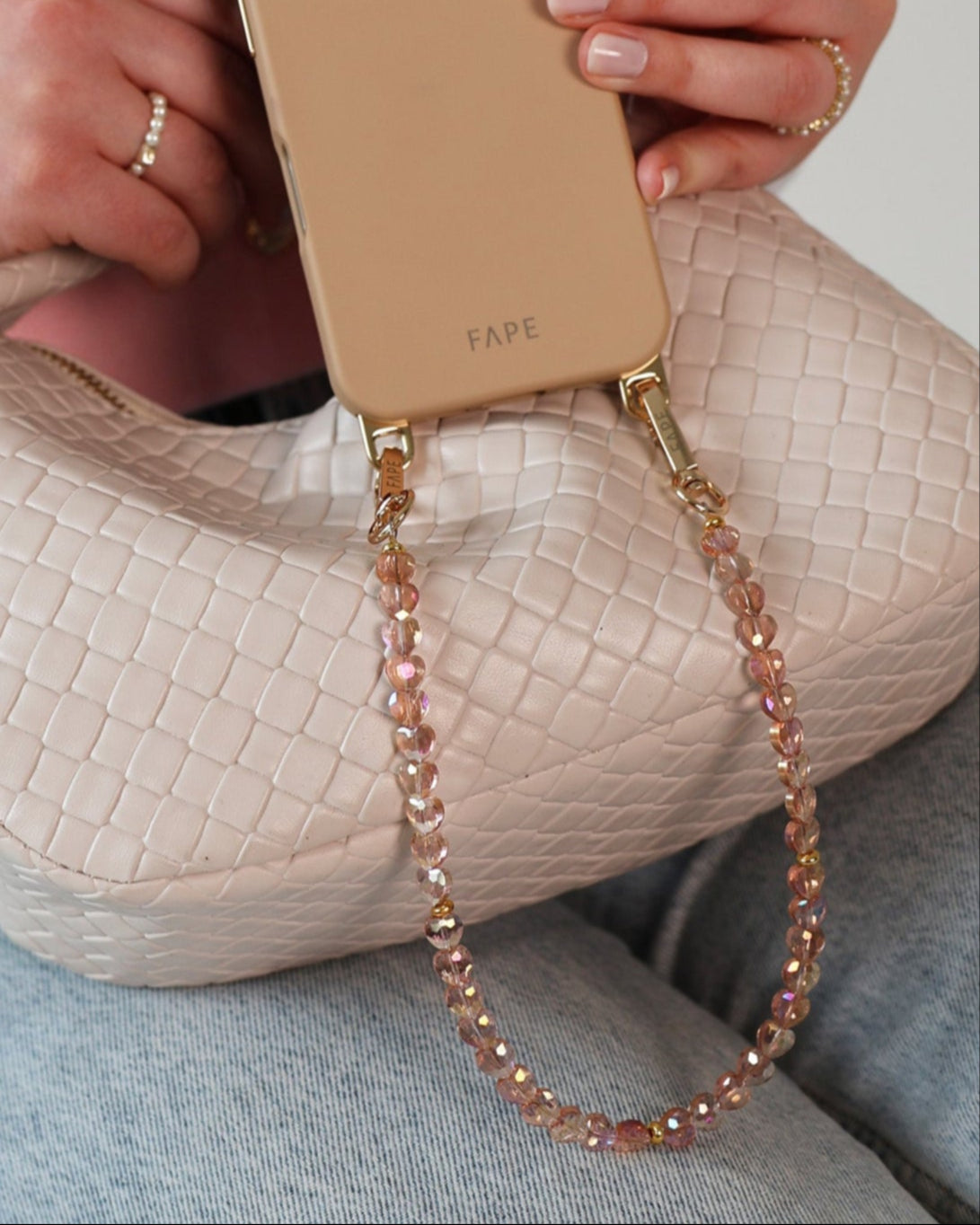 Perlen Handykette Fea - peach